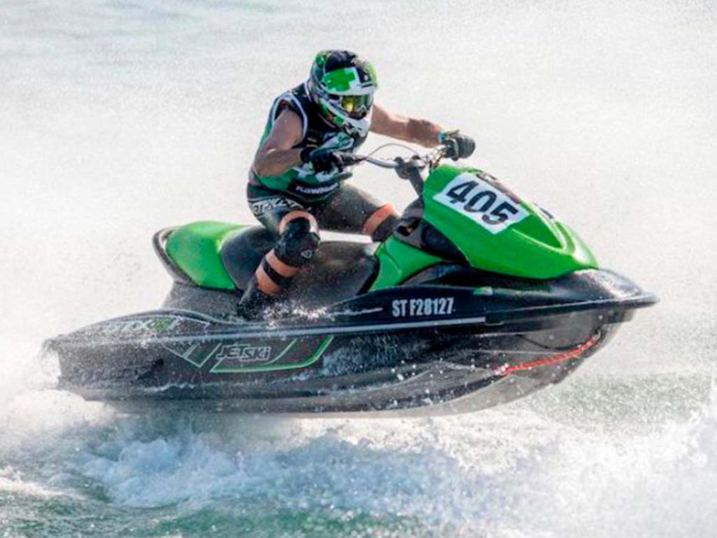 Officina riparazione moto d’acqua jet ski, Officina Semeraro Officina riparazione moto d'acqua jet ski, Officina Semeraro